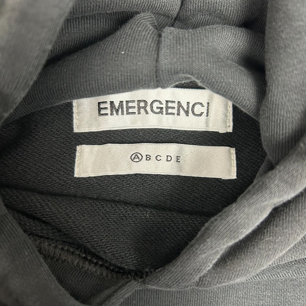 Emergenci Cropped Hoodie Women’s M Black Cotton Pocket Pullover Logo Graphic - Picture 6 of 14